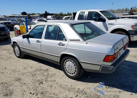 1987 Mercedes-Benz 190 E 2.3 z USA, uszkodzony, nr VIN WDBDA28D6HF305687